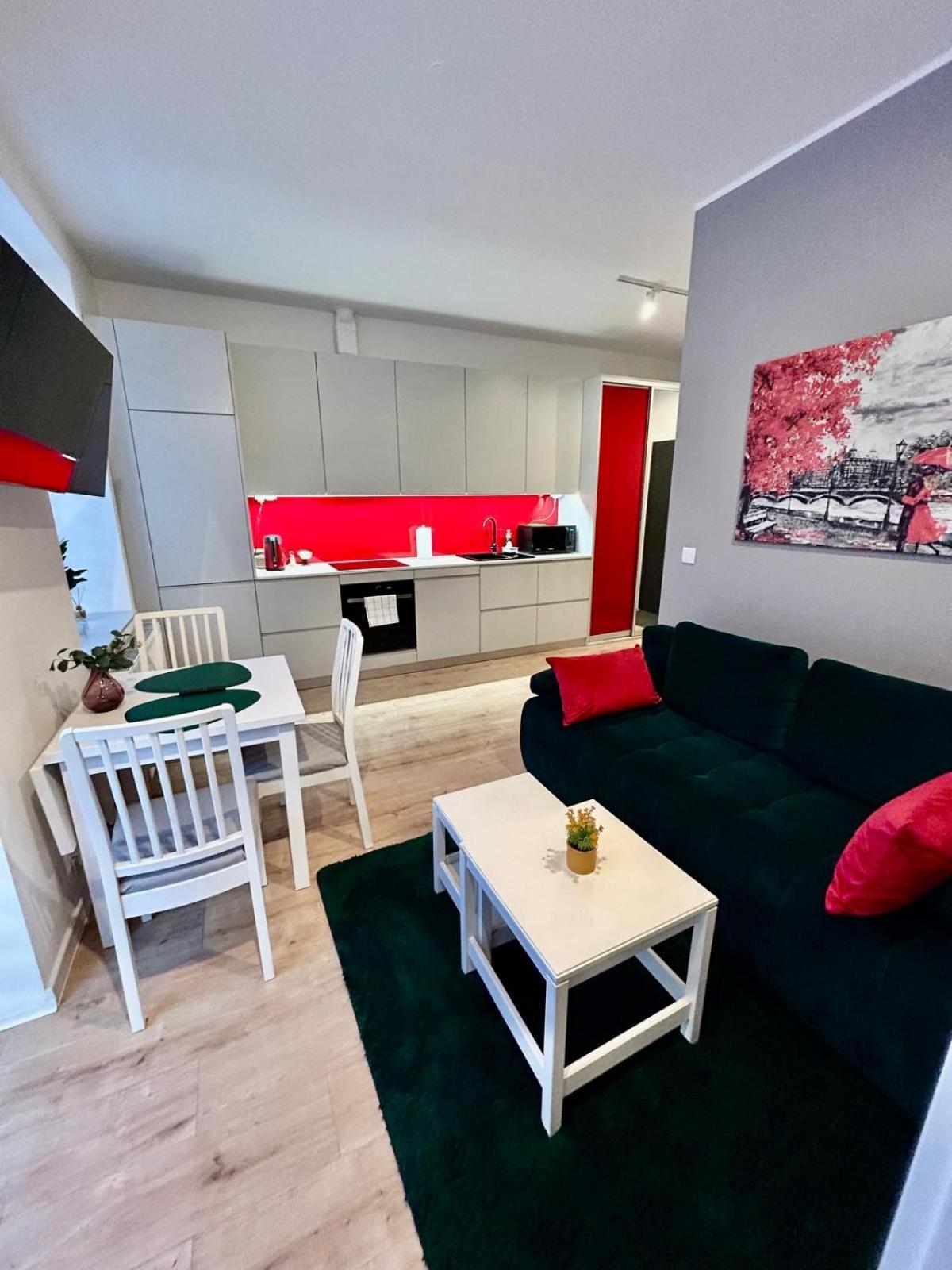 Apartment Targowa L9 *